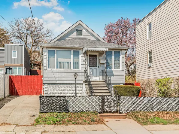 123 Glover Avenue, Yonkers, NY 10704