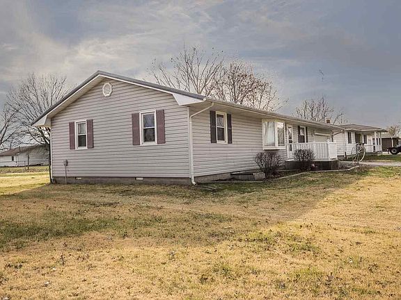 4th image of 276 Shelly Blvd
