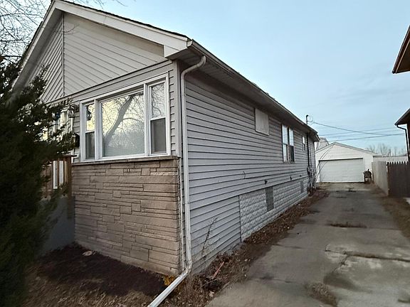 2nd image of 1347 Sherman St