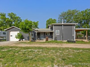 4555 Charles St, Palo, MI 48870