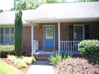 3rd image of 113 Albert Dr