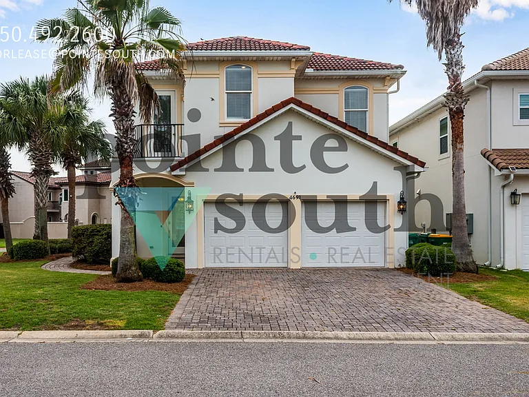 4691 Amhurst Cir — Photo 1