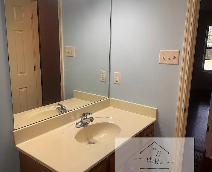 1855 Arden Ln — Photo 14
