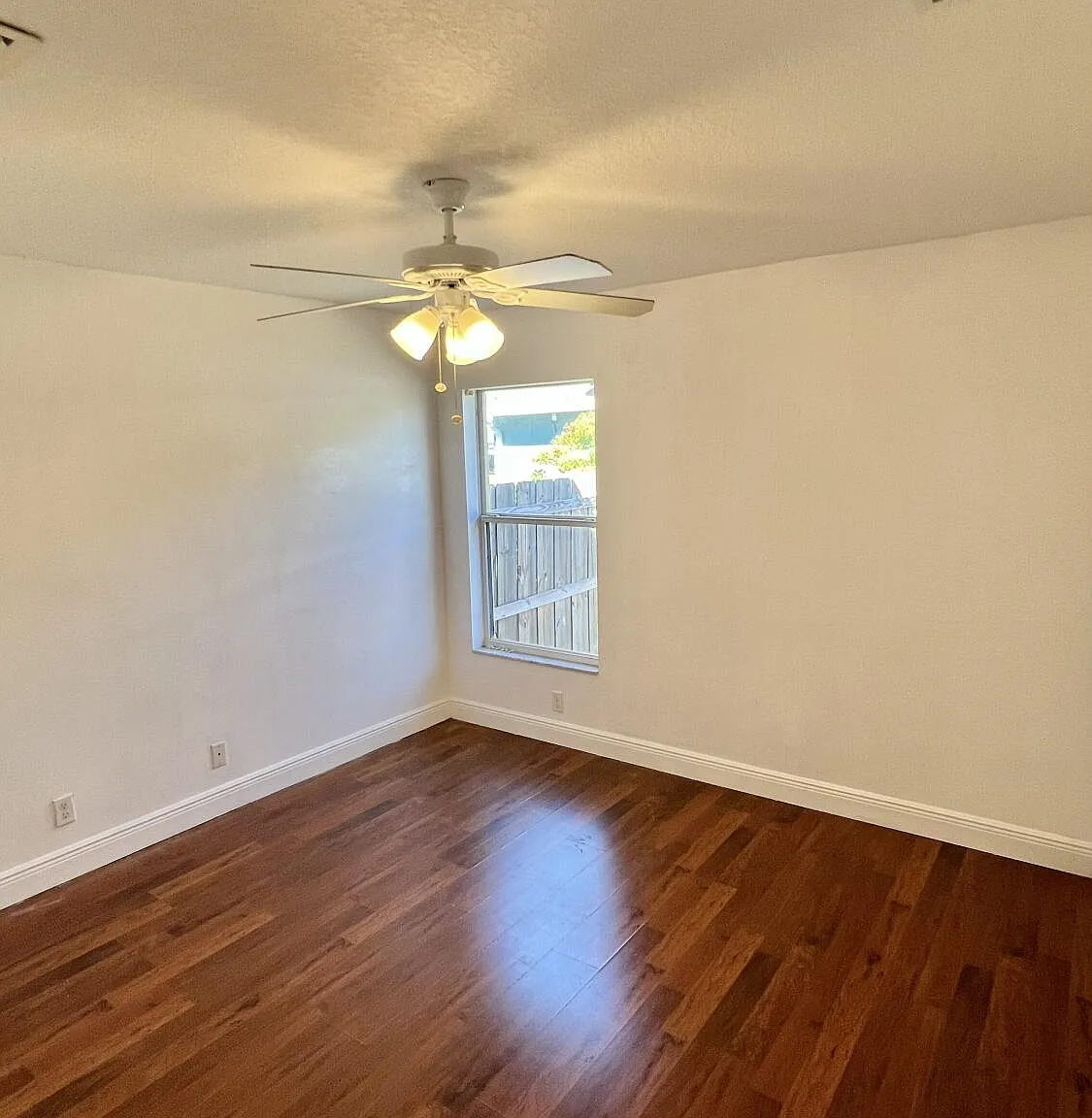 1 bed, 1.0 bath, 651 sqft, $1,100 — Photo 2