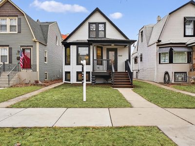 3642 N Sawyer Ave, Chicago, IL, 60618