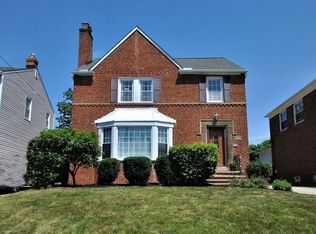 2328 Traymore Rd, University Heights, OH 44118