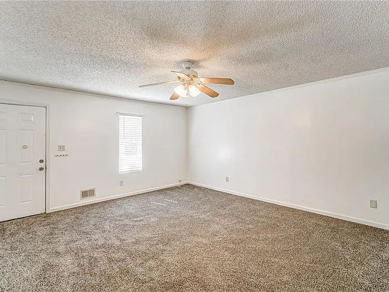 4355 E Paulding Dr #B — Photo 14