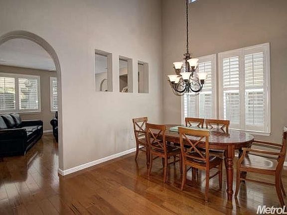 3rd image of 2483 Alturas Ct