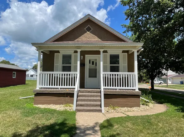 200 W 2nd Pl, Spring Valley, IL 61362