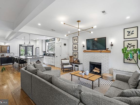 5th image of 5711 Colorado Ave NW