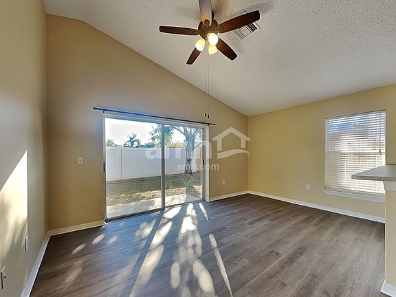 5th image of 1453 Mohrlake Dr