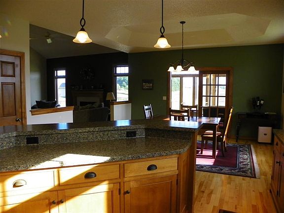 4th image of 2641 White Fox Dr