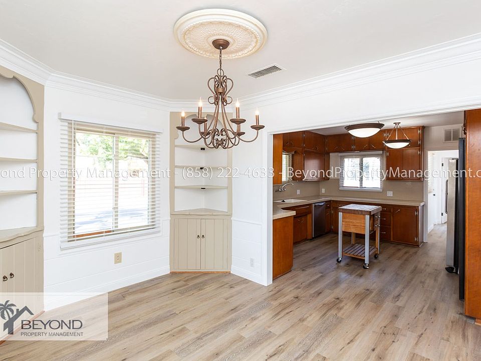 1st image of 4993 Marlborough Dr