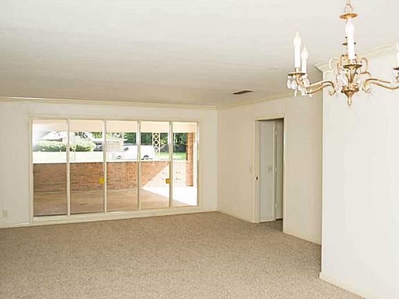 Living Room_05172016