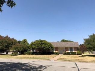 14334 Southern Pines Dr, Farmers Branch, TX 75234