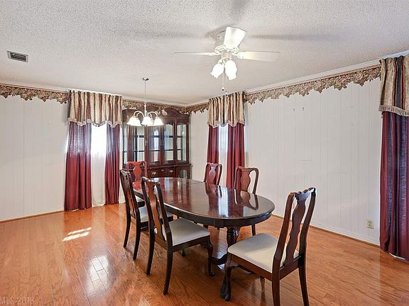 4th image of 505 E Peachtree Ave
