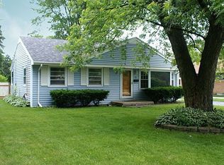 13 N Elmwood Ave, Palatine, IL 60074