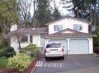 16730 SE 40th Pl #TOWNHOUSE, Bellevue, WA