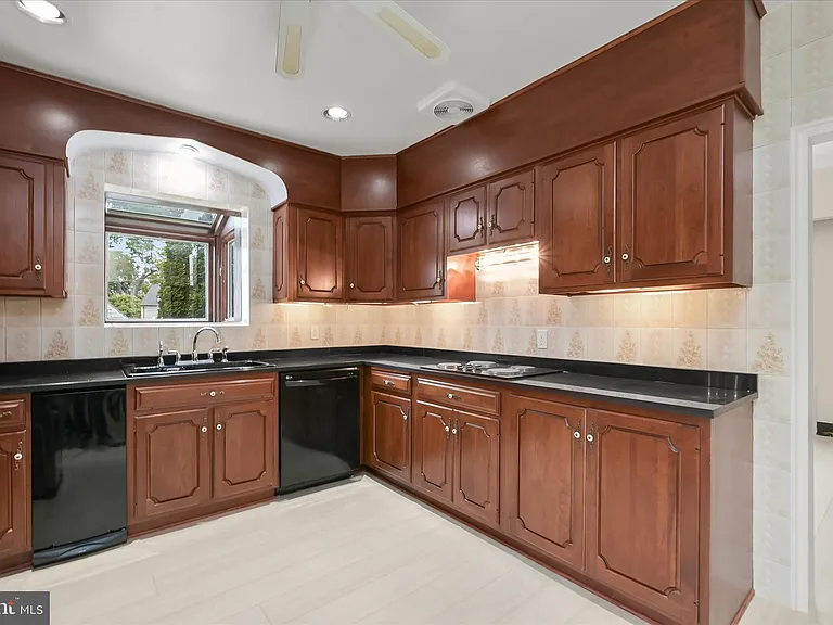 3007 Oliver St NW — Photo 13