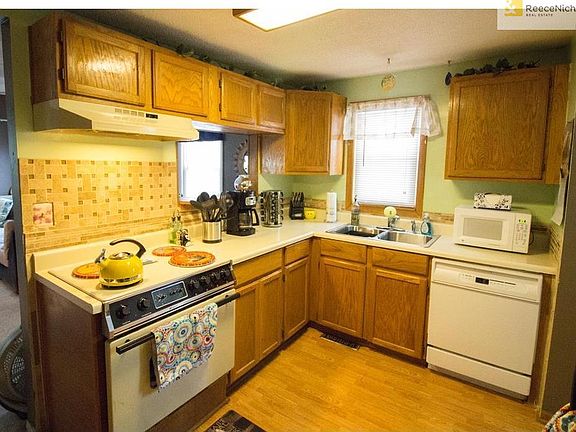 5th image of 1010 S Pope Ave