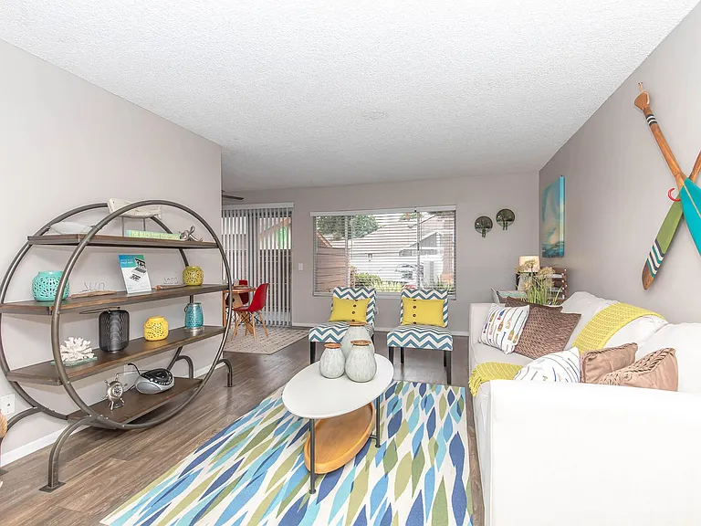 The Dylan Apartments — Photo 31
