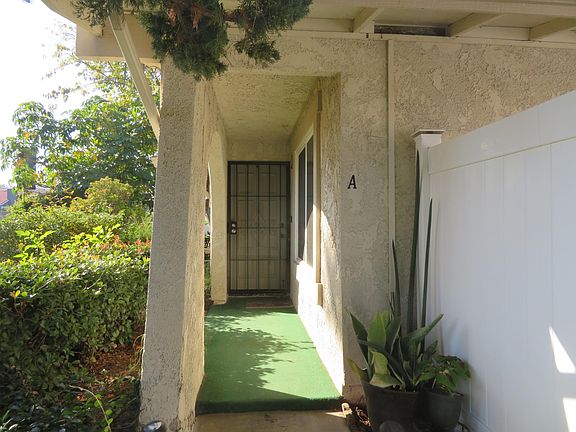 4th image of 1198 Border Ave APT A