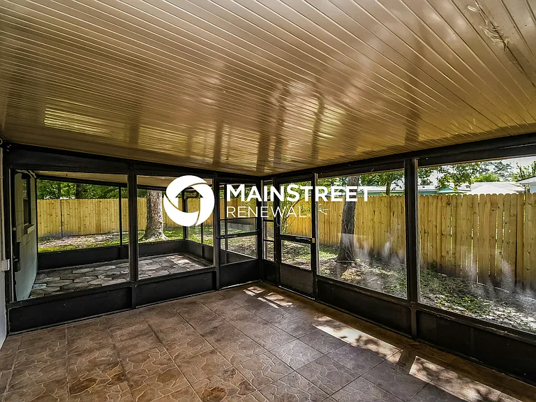 Screen Porch