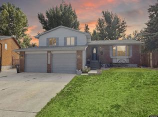 1240 Elk Mountain Cir, Green River, WY 82935