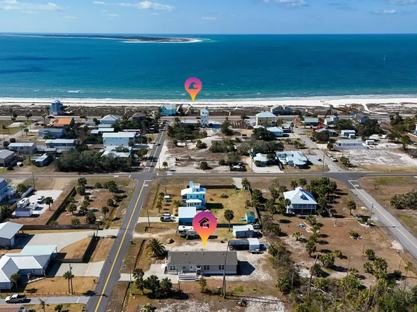 227 Bay St, Pt Saint Joe, FL 32456