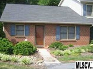 927 21st Ave NE, Hickory, NC 28601