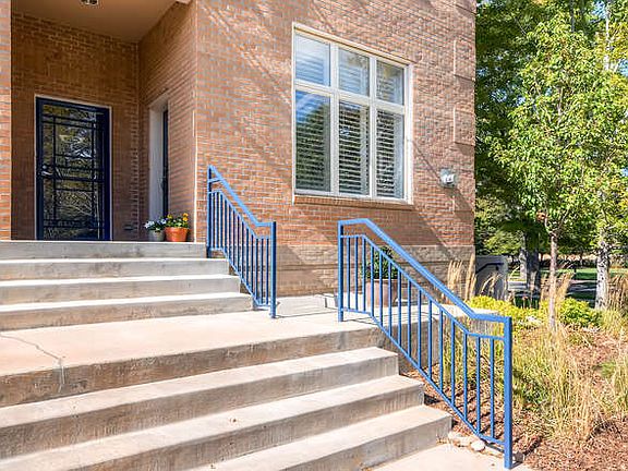3rd image of 220 N Roslyn St #110