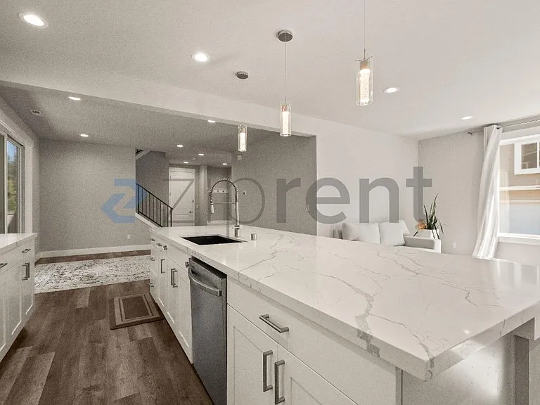 16547 8th Ave NE #A — Photo 7