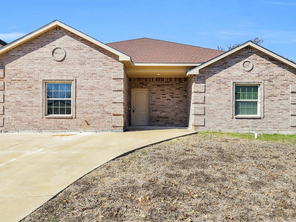 1st image of 2923 Pepperidge Dr