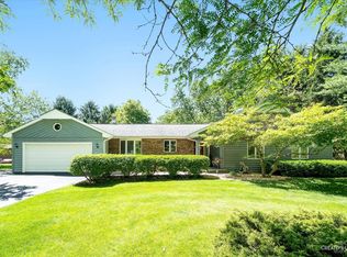 12N422 Jackson Dr, Elgin, IL 60124