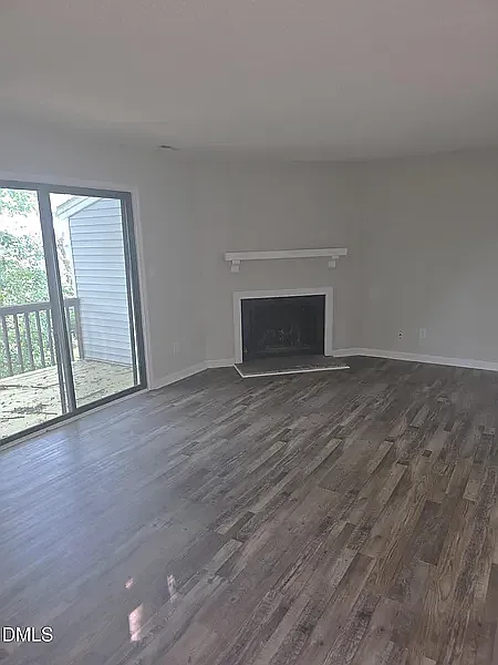 3 bed, 1395 sqft, $1,695 — Photo 4