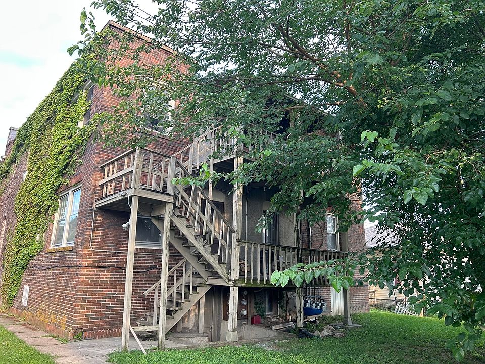 2nd image of 1916 24th St