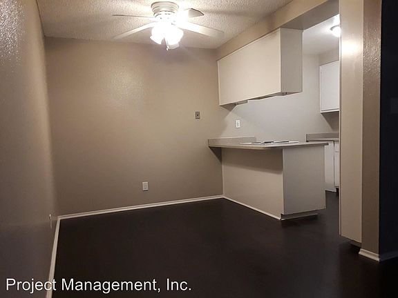 5th image of 3829 Whitney Ave APT 9