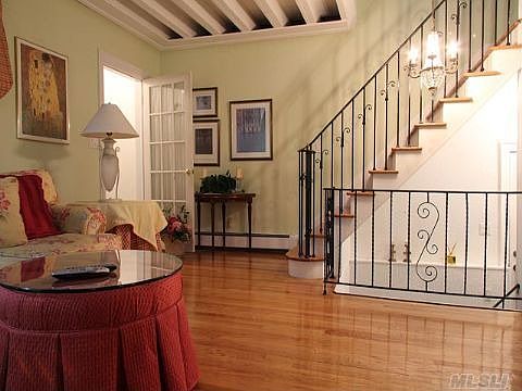 2nd image of 169 Hunnewell Ave