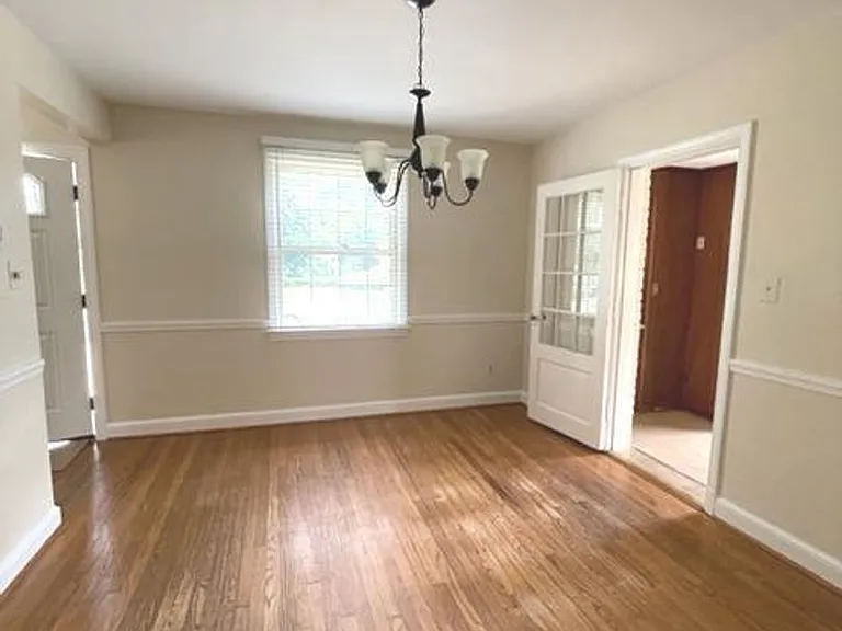 4408 Glenridge St — Photo 20