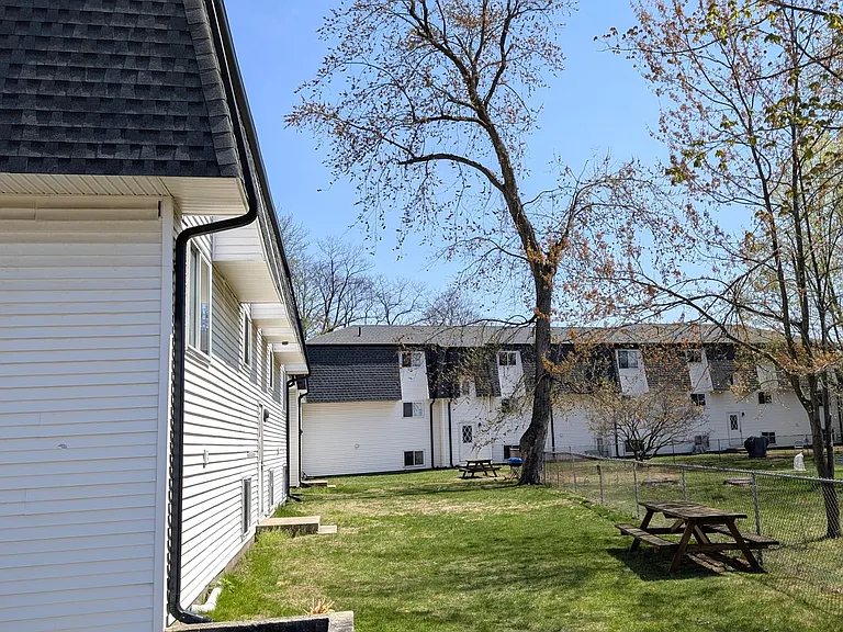 510 McKinstry Ave — Photo 1