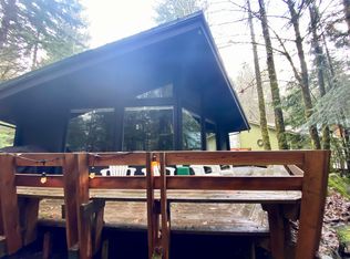 72390 E Smith Loop, Rhododendron, OR 97049