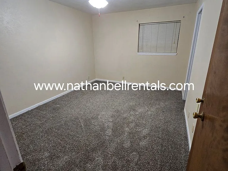 3025 Abbott Ln — Photo 3