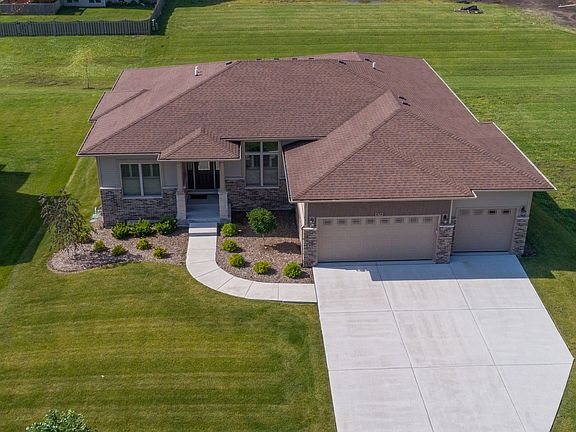 2nd image of 474 Deerfield Dr