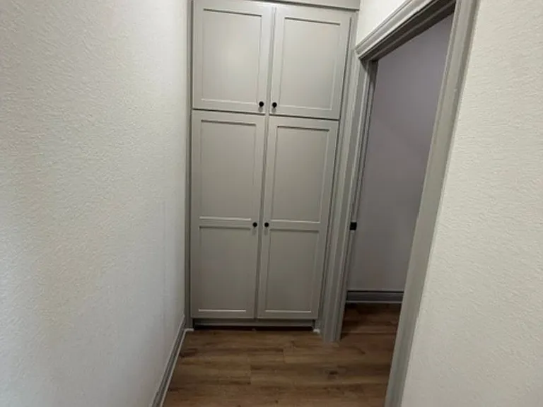 301 Live Oak St — Photo 14