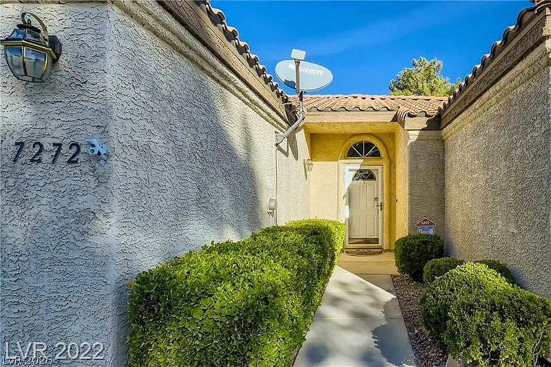2 bed, 2.0 bath, 1608 sqft, $2,100 — Photo 3