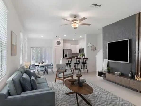 8305 Crescent Oaks Dr, New Port Richey, FL 34655