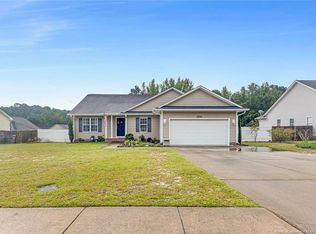 4229 Redmill Ln, Hope Mills, NC 28348