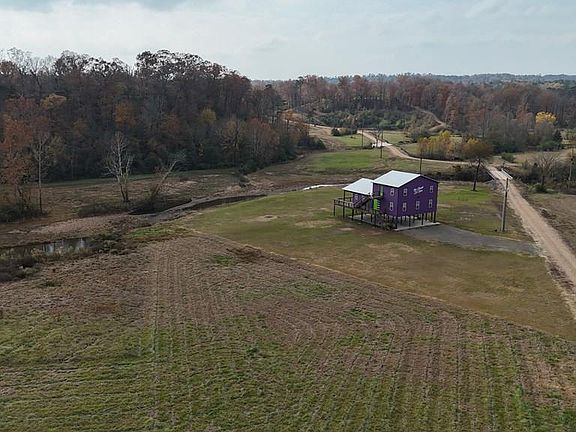 4th image of 4 Harris Dr