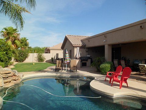 3rd image of 14452 W Wilshire Dr