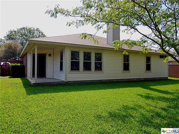 4th image of 1209 Waterford Dr